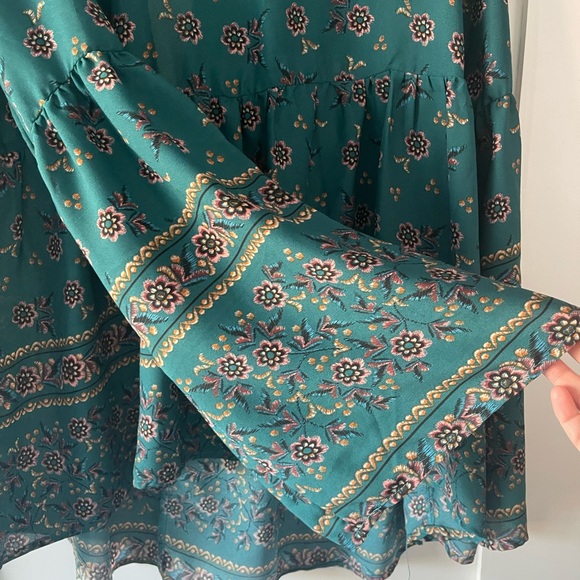 Long sleeve floral top - Picture 2 of 6